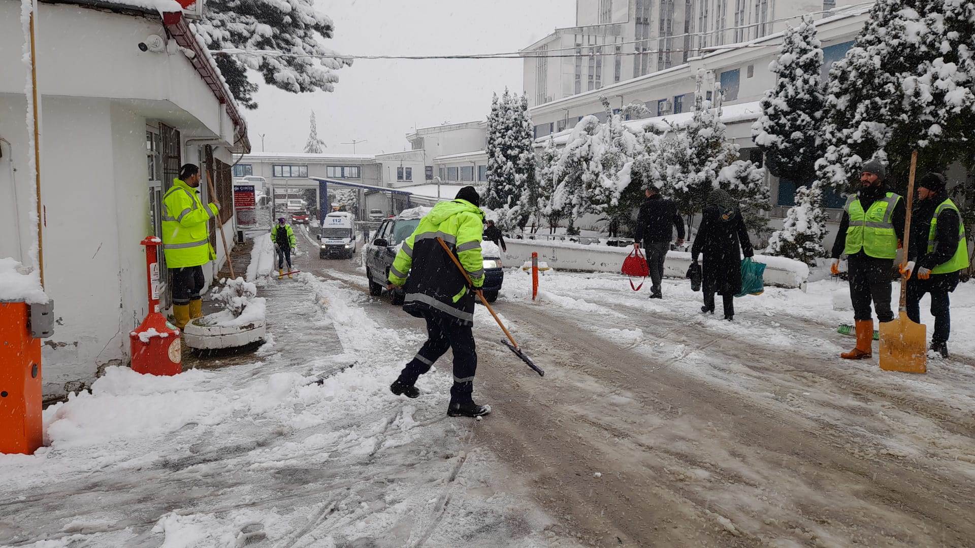 KAR TİMLERİ GÖREV BAŞINDA